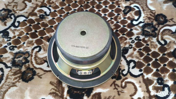 Динамик от сабвуфера 75w
