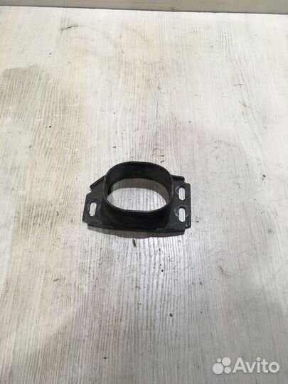 Кронштейн двигателя передний Пассат Б5