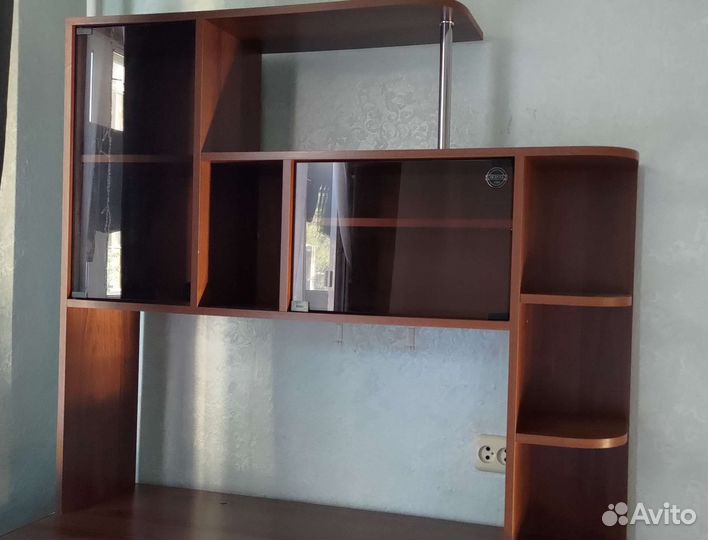 Компьютерный угловой стол