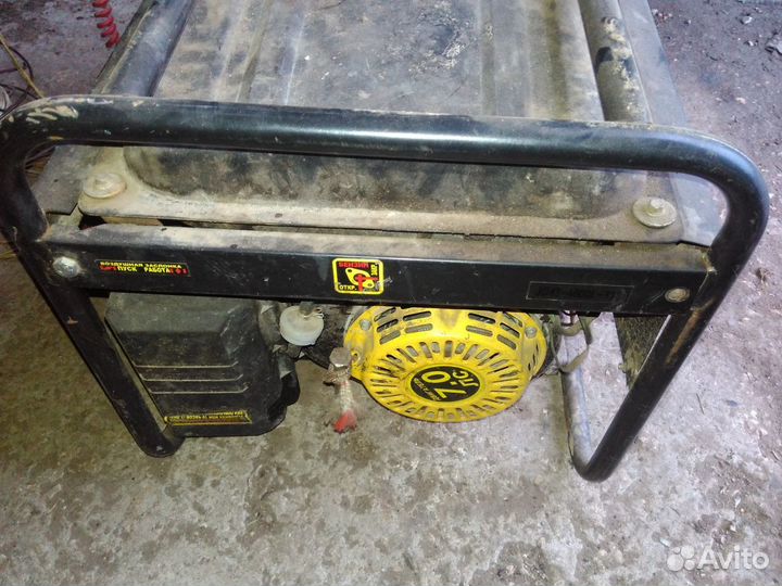 Генератор 220в Huter DY4000L в аренду