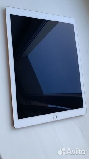 iPad Pro 12.9 128 Гб без Sim 2017 года