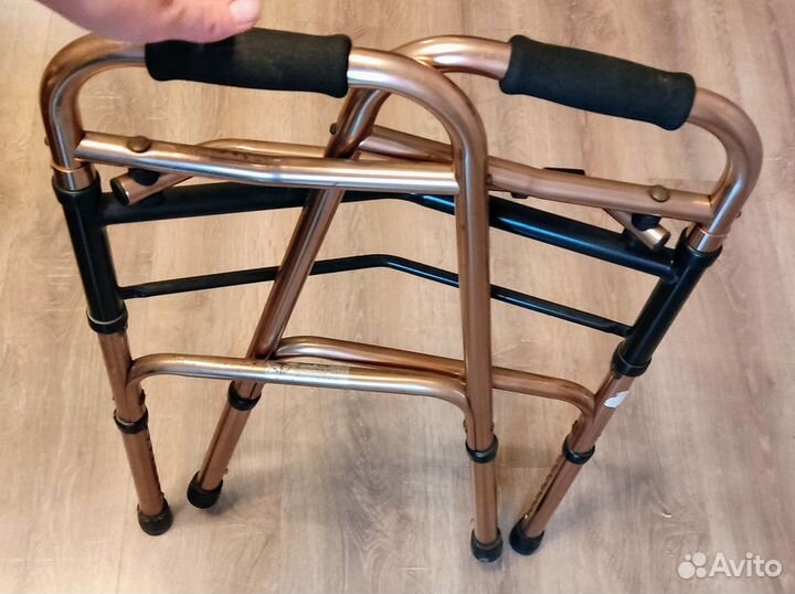 Ходунки для взрослых в отличном состоянии