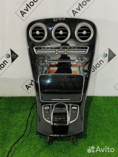 Консоль центральная Mercedes-Benz C-Class W205