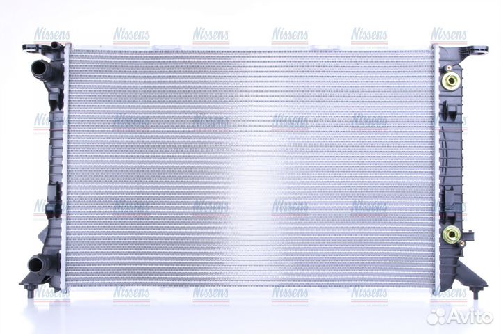 Радиатор audi A4 B8 2008