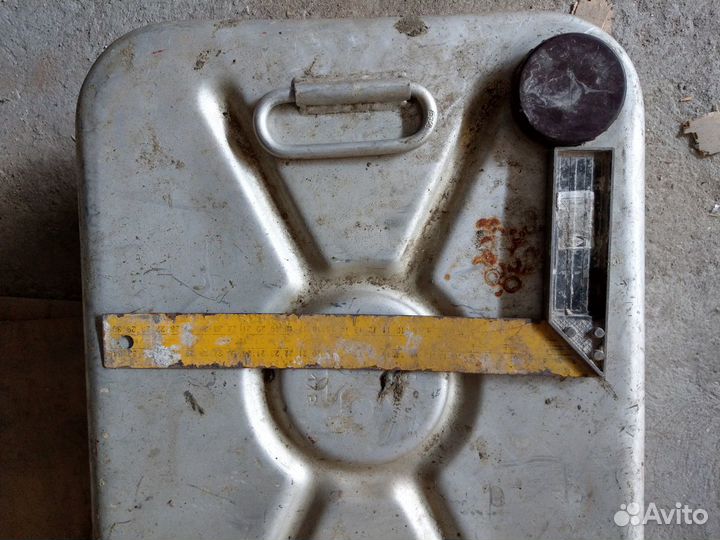 Канистры из дюраля