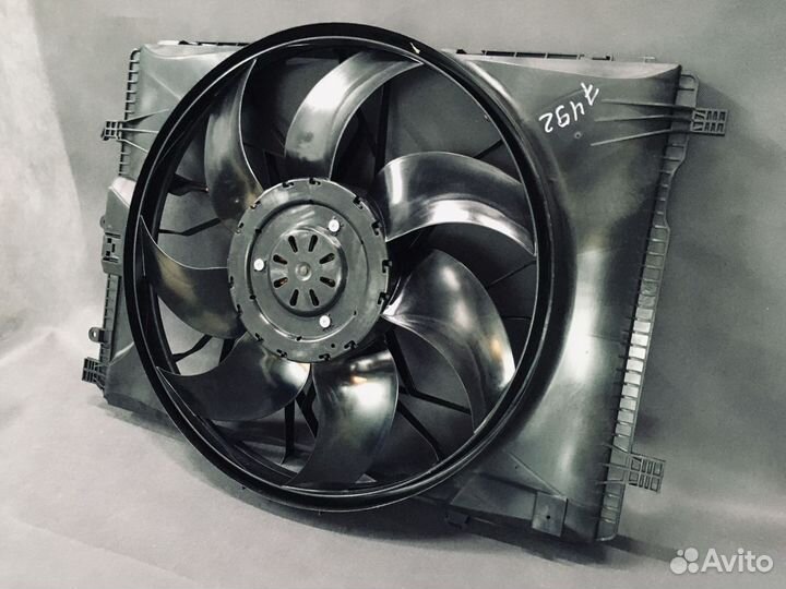 Вентилятор радиатора Mercedes W204 C Class Мерседе