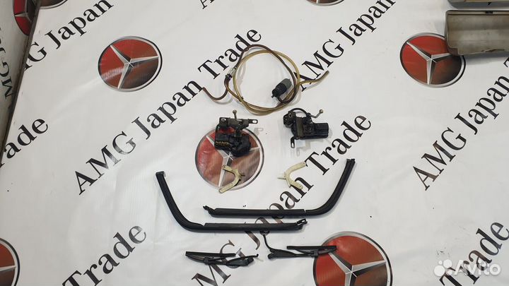 Комплект фара очистителей на Mercedes-Benz R129 SL