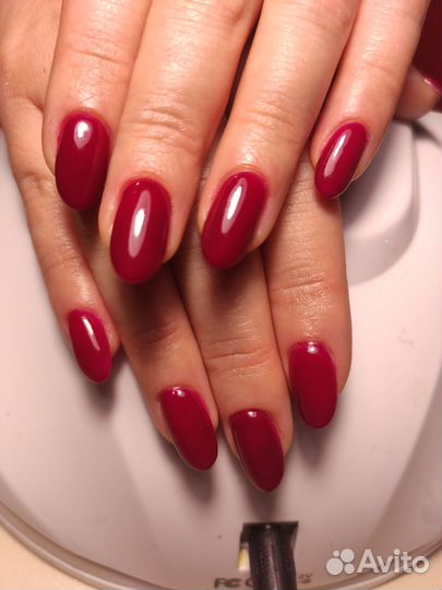 Маникюр и педикюр