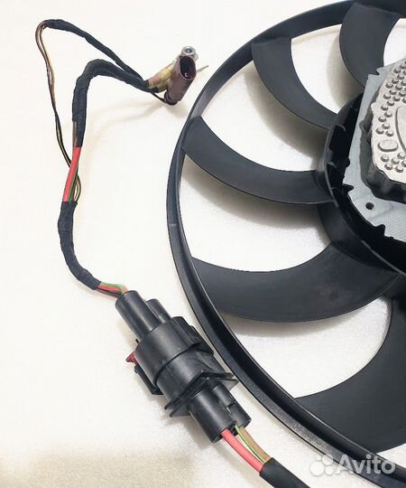 Вентилятор охлаждения Audi A8 D4 4H