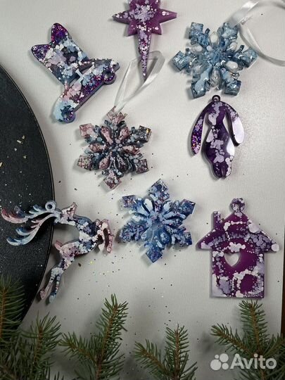 Елочные игрушки из эпоксидной смолы