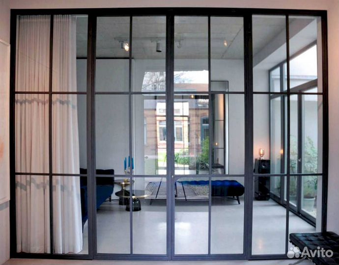 Стеклянная перегородка