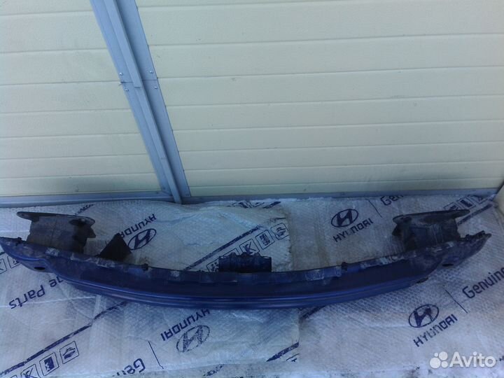 Рено Лагуна 2 усилитель переднего бампера