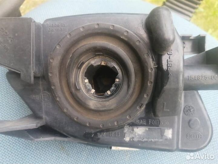 Фара противотуманная левая Mercedes W211 E-Klasse