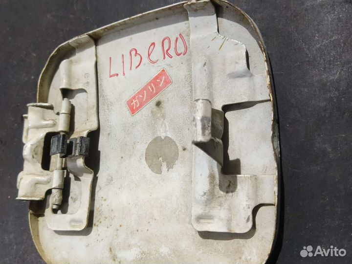 Лючок бензобака Mitsubishi Libero cv1b