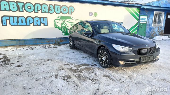 Водосток правый BMW 5 GT 2010 51497222294 Отличное