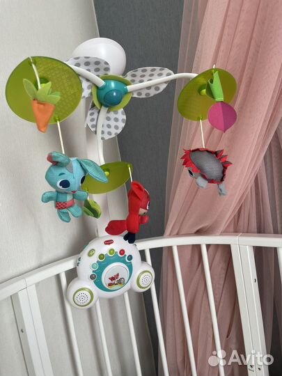 Мобиль на детскую кроватку