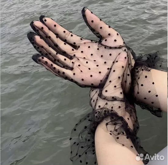 Перчатки полупрозрачные короткие (2 пары)