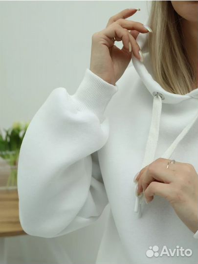 Новый Спортивный костюм белый женский теплый 48-50