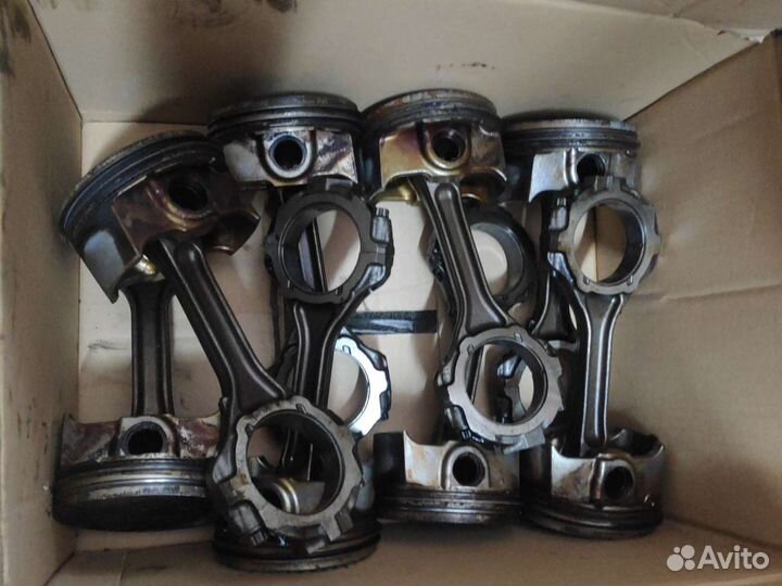 Поршень Nissan Patrol Y62 комплект