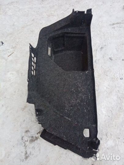 Обшивка багажника задняя правая Volkswagen Passat