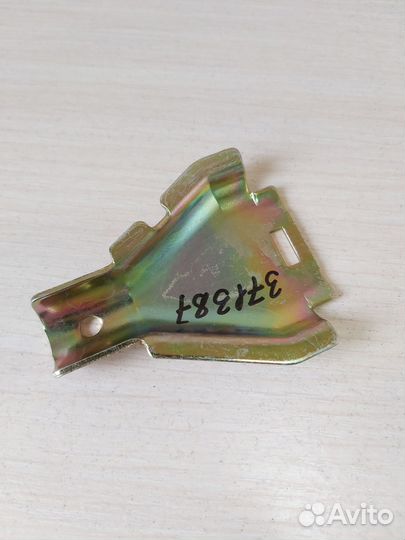 Верхняя часть кожуха колесного тормоза прицепа AL