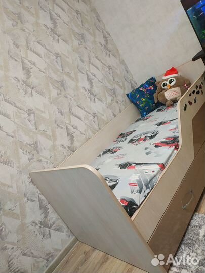 Детская кровать с матрасом