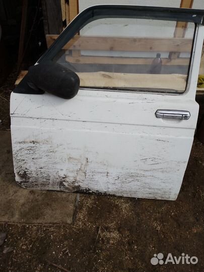 Двери ваз 2131'есть другие запчасти на ниву