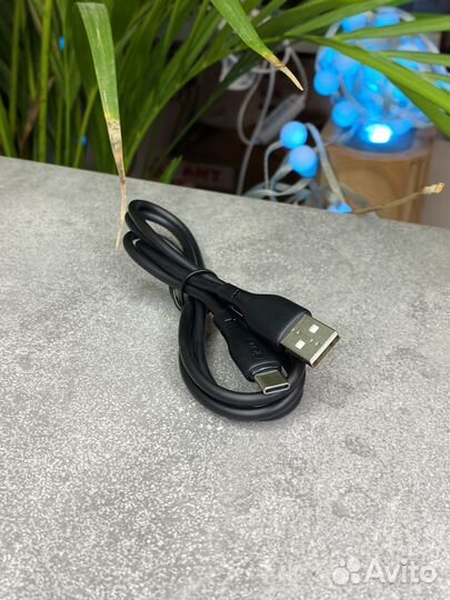 Кабель USB Type-C 100см IS111881