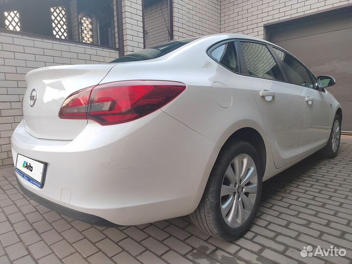 Opel Astra 1.6 AT, 2013, 123 123 км