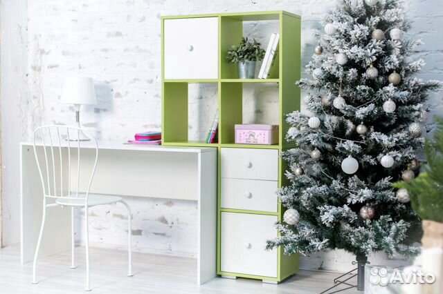 Детский письменный стол