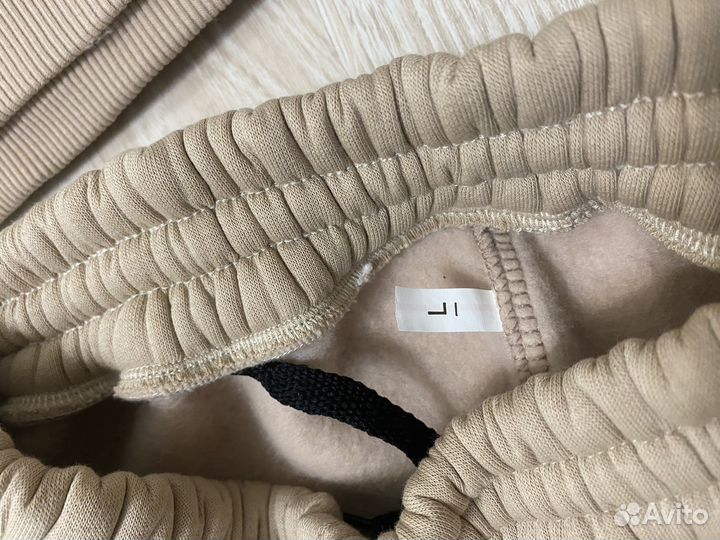 Костюм спортивный женский