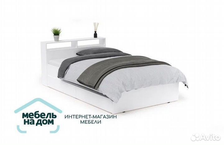 Кровать