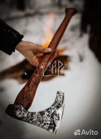 Кованый топор скандинавский с прямой рукоятью