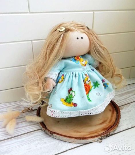 Кукла ручной работы с аксессуарами