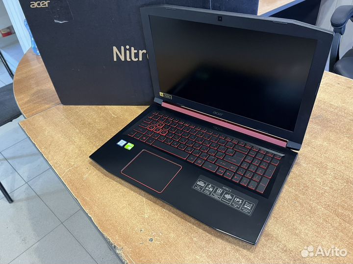 Acer Nitro 5 Core i5-8250U/12Gb/SSD 512Gb/IPS