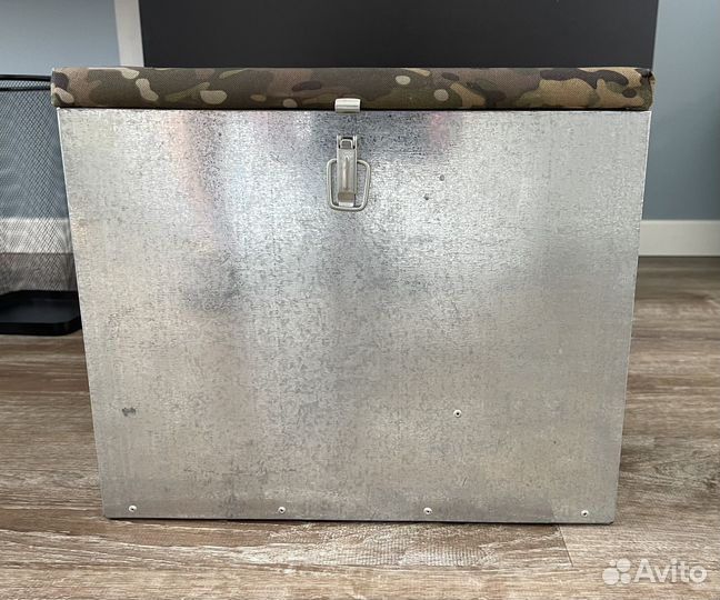 Зимний рыболовный ящик