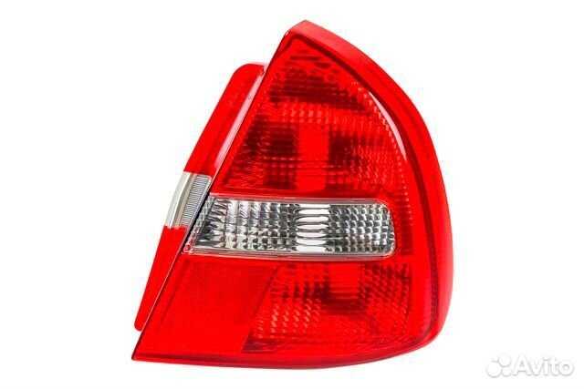 Фонарь правый задний в крыло Mitsubishi Carisma