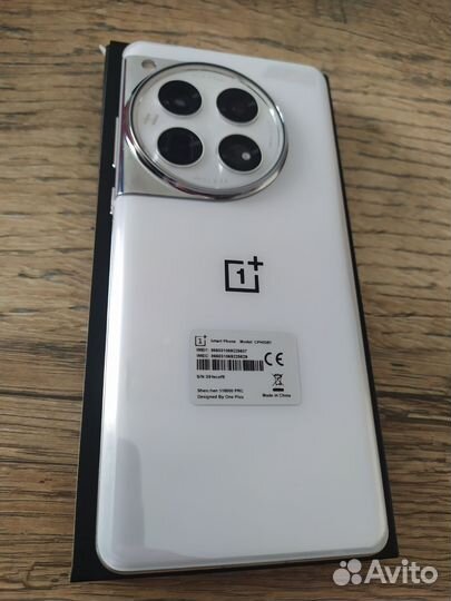 OnePlus 12, 16/512 ГБ