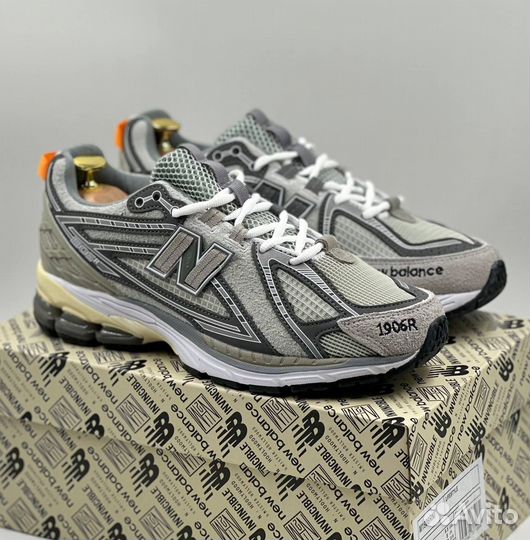 Кроссовки New Balance 1906R