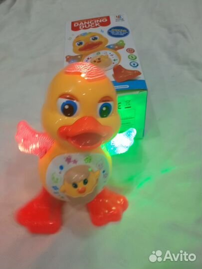 Игрушка утенок