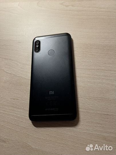 Xiaomi Mi A2 Lite Android One, 3/32 ГБ