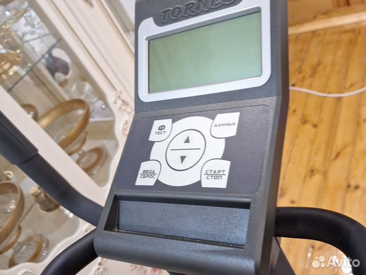 Эллиптический тренажер torneo