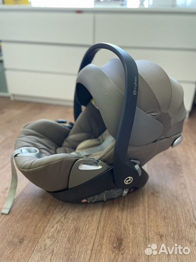 Автокресло Cybex Cloud Q с базой