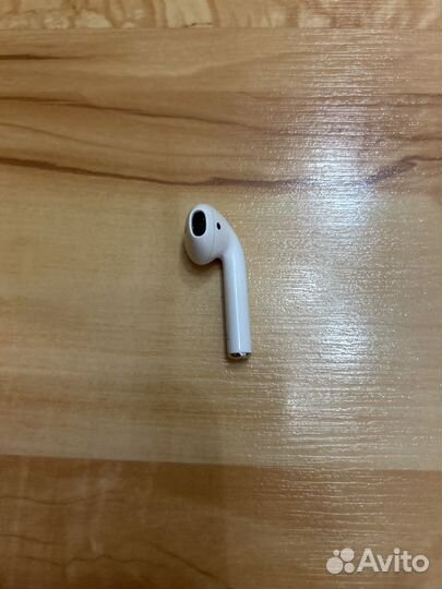 Airpods 2 нашуник левый