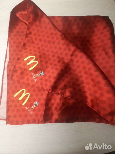 Macdonalds. Шейный платок менеджера