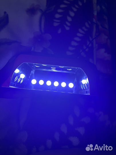 Фен для волос и лампа для маникюра