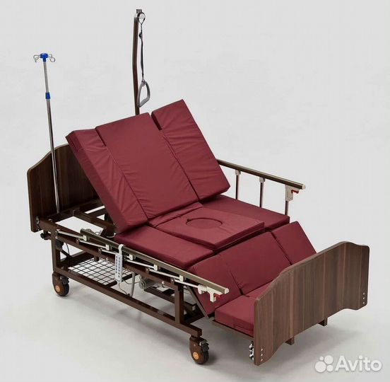Медицинская кровать для инвалидов