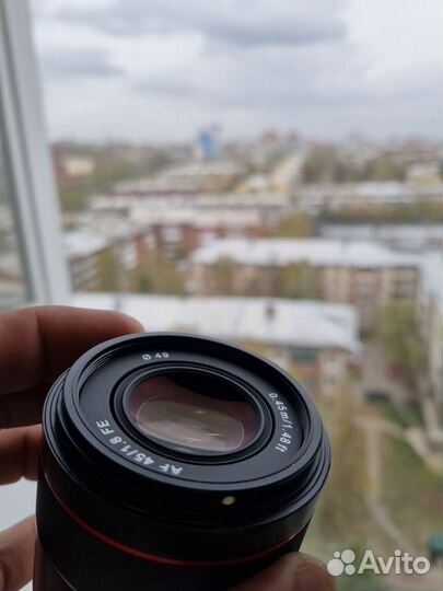 Объектив для sony fe 45mm f1.8