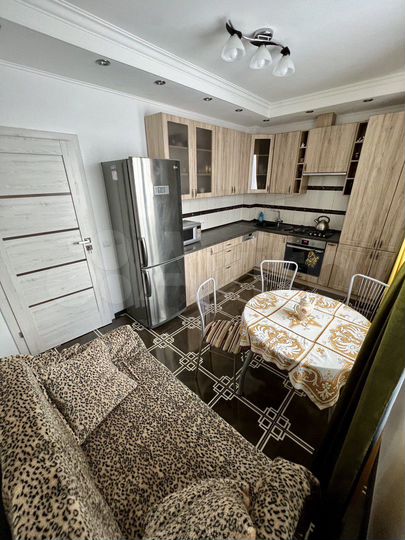 2-к. квартира, 61 м², 1/4 эт.