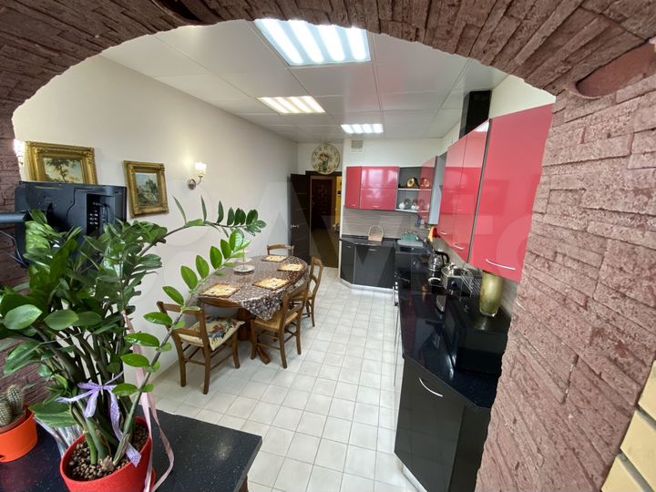 2-к. квартира, 75 м², 11/28 эт.